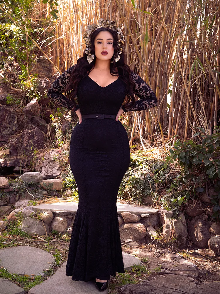 Black Marilyn Lace Gown in Black