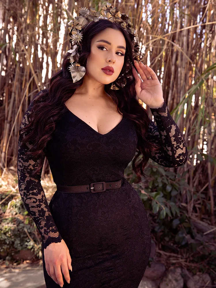 Black Marilyn Lace Gown in Black