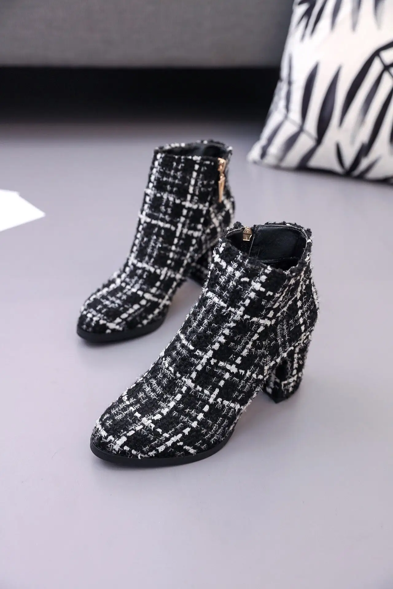 Makalu Black Boots