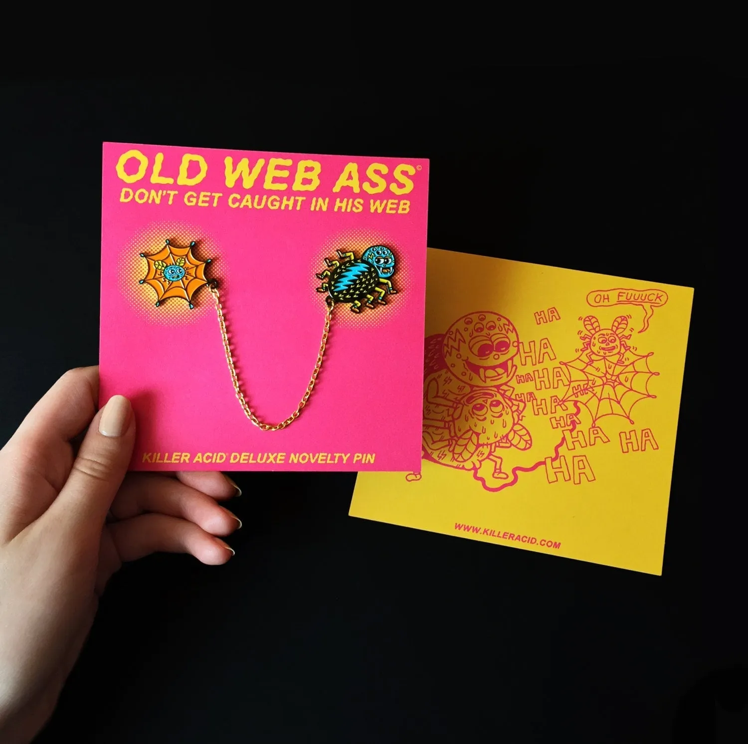 Old Web Ass Enamel Collar Pin