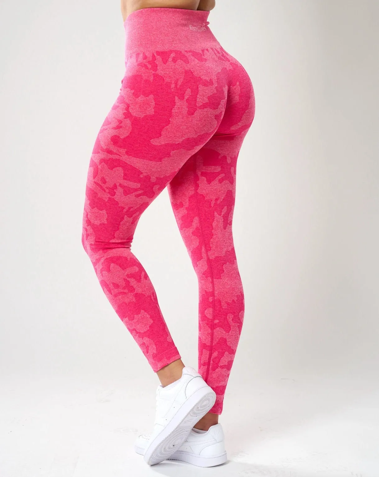 Rita Camo Seamless Leggings - Fuchsia