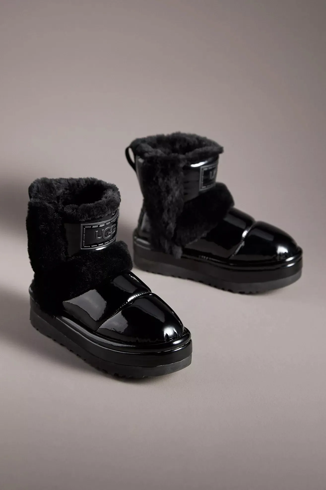 UGG Classic Chillapeak Shine Boots